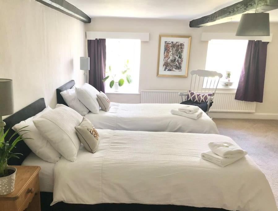 Cosy Farmhouse Escape In Monmouthshire Villa Wolves Newton Eksteriør billede